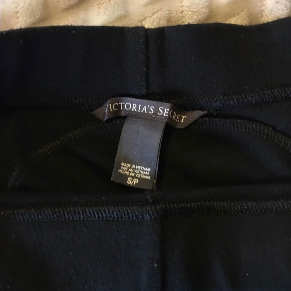Victoria’s Secret Knit Black Studded Leggings with Pronounced Seams Small - Picture 8 of 8